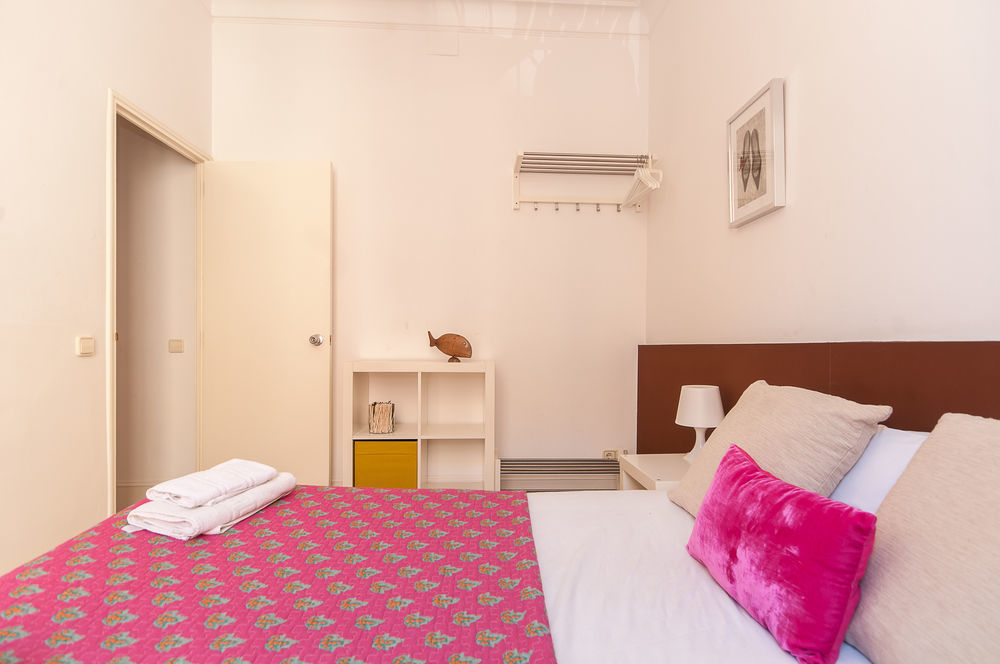 Trivao Sant Antoni Market Apartment Barcelona Luaran gambar