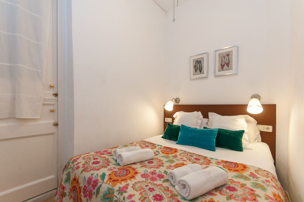 Trivao Sant Antoni Market Apartment Barcelona Luaran gambar