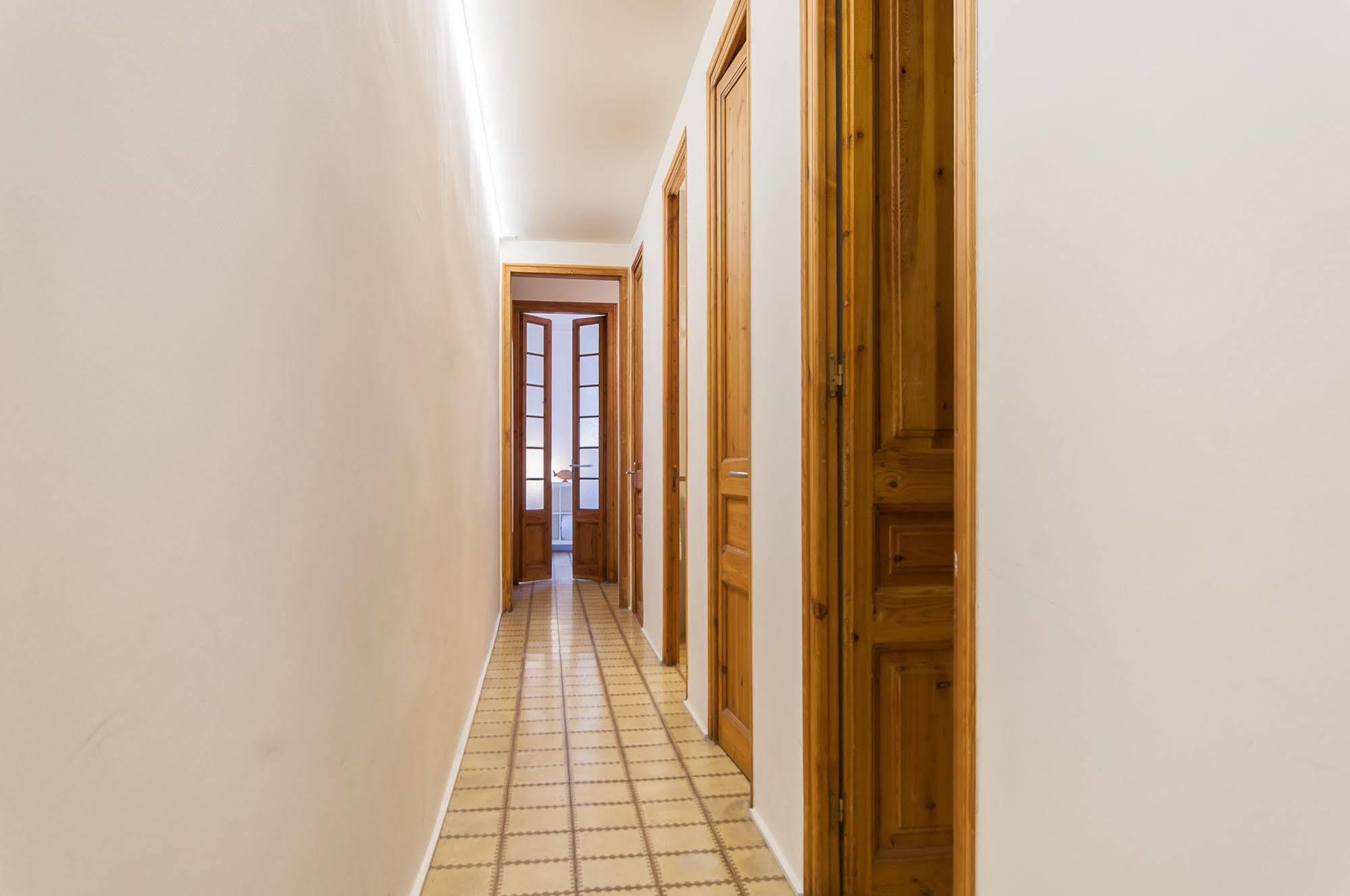 Trivao Sant Antoni Market Apartment Barcelona Luaran gambar