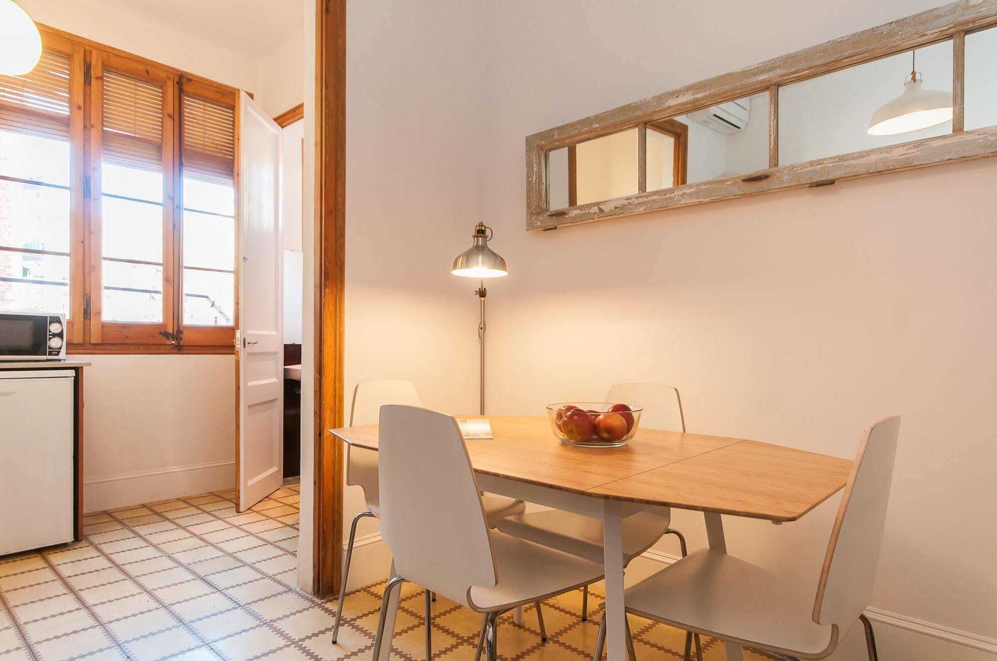 Trivao Sant Antoni Market Apartment Barcelona Luaran gambar