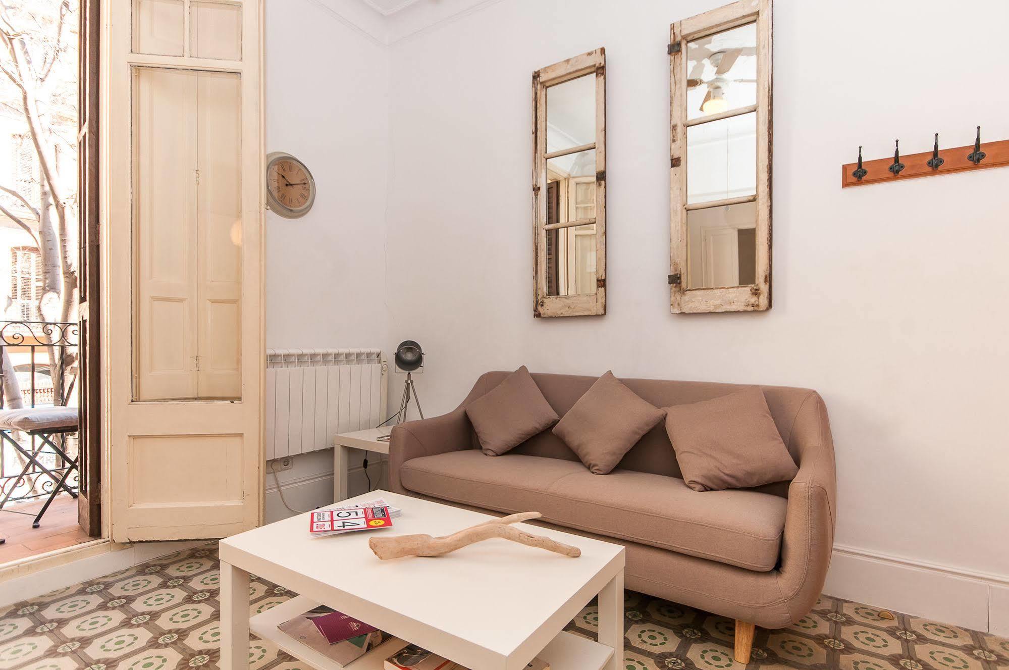 Trivao Sant Antoni Market Apartment Barcelona Luaran gambar