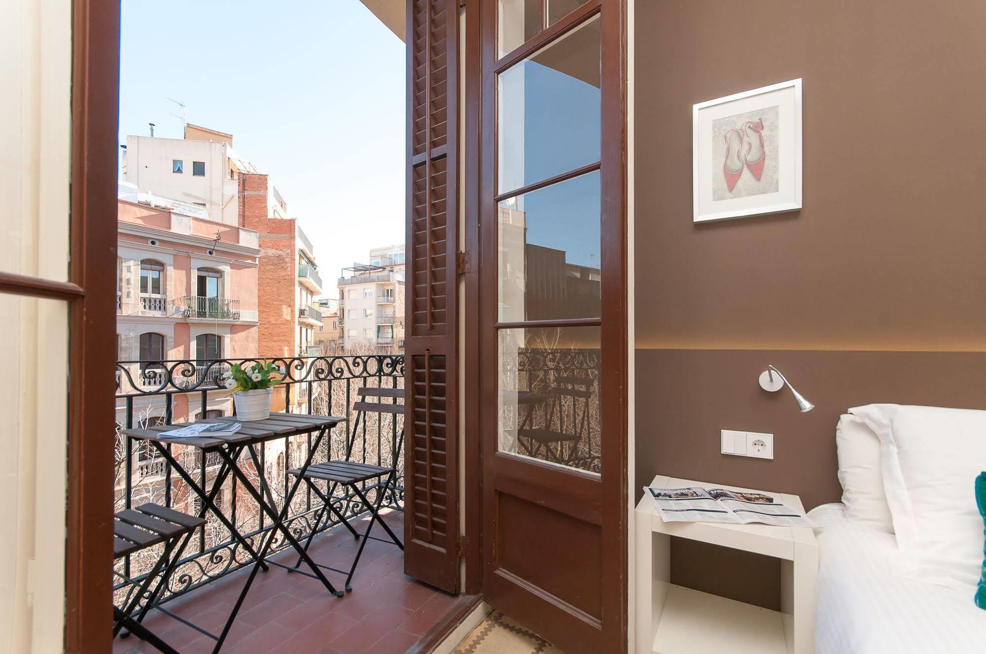 Trivao Sant Antoni Market Apartment Barcelona Luaran gambar