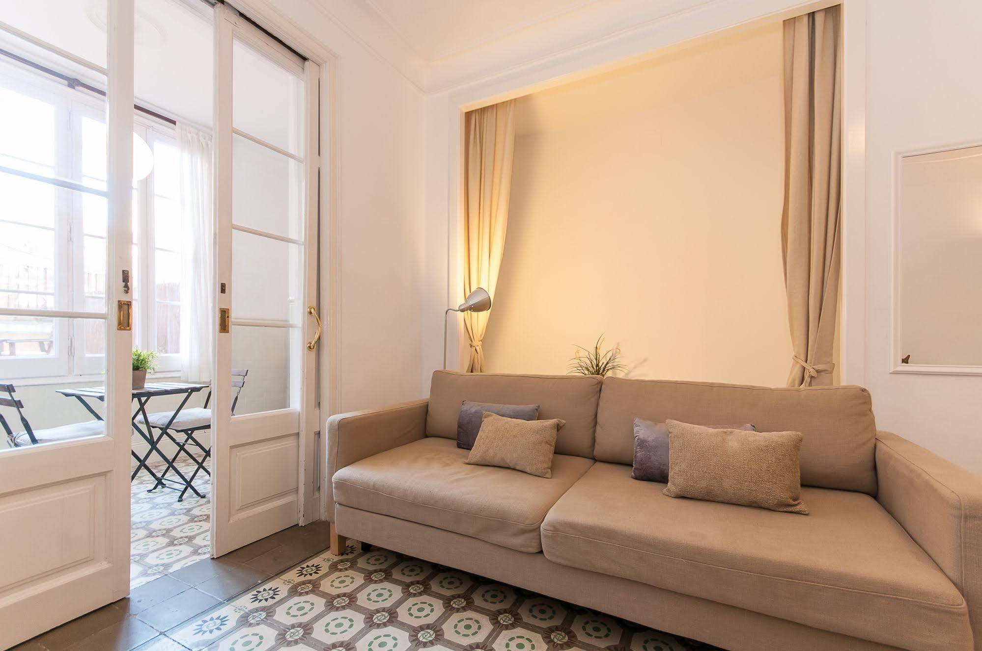 Trivao Sant Antoni Market Apartment Barcelona Luaran gambar