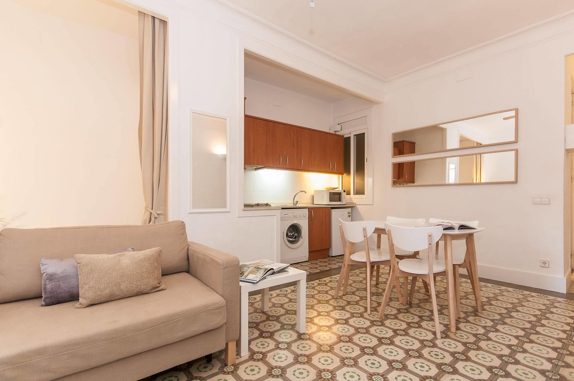 Trivao Sant Antoni Market Apartment Barcelona Luaran gambar