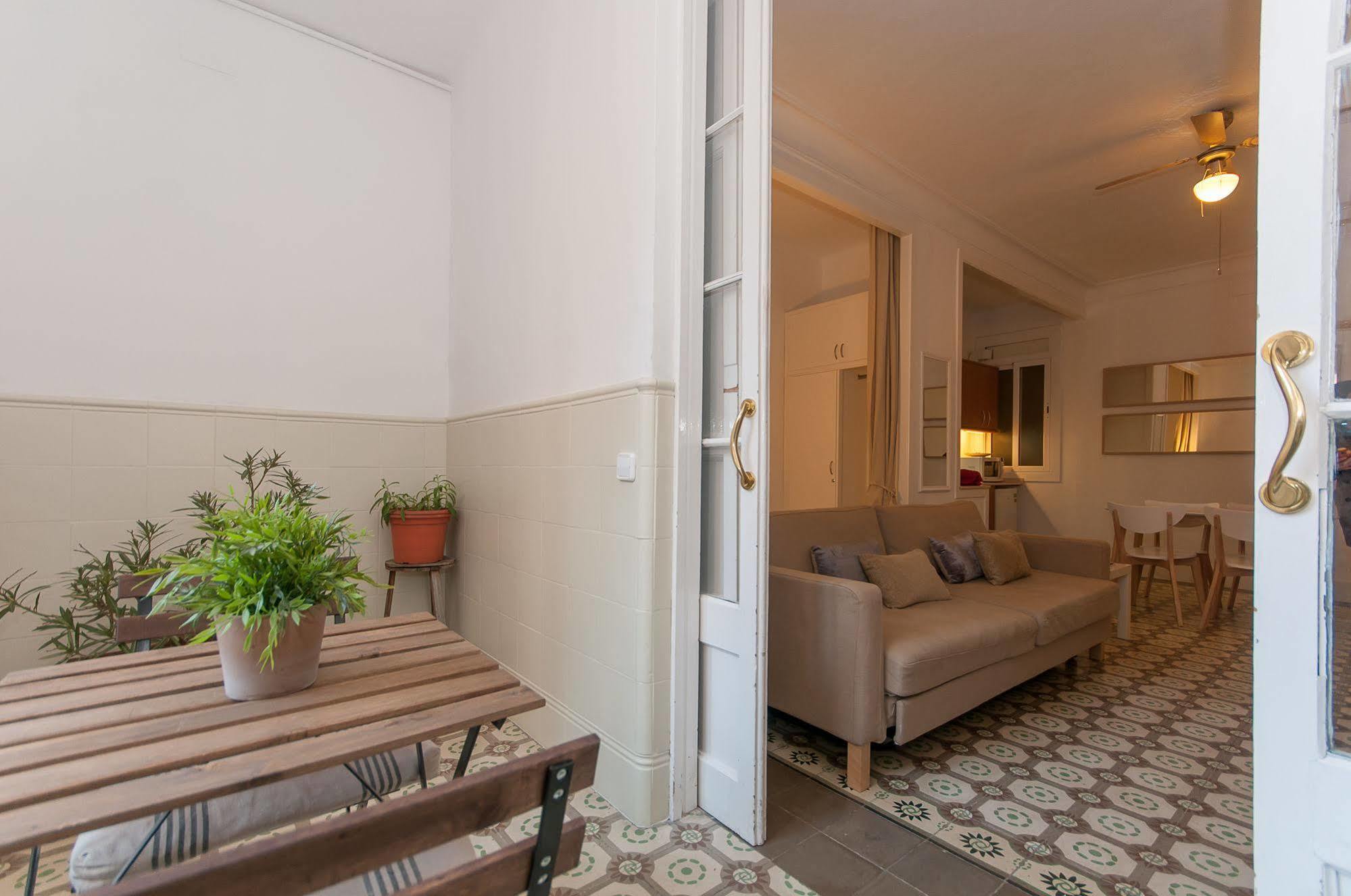 Trivao Sant Antoni Market Apartment Barcelona Luaran gambar